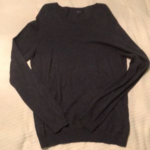 Marc Anthony light sweater